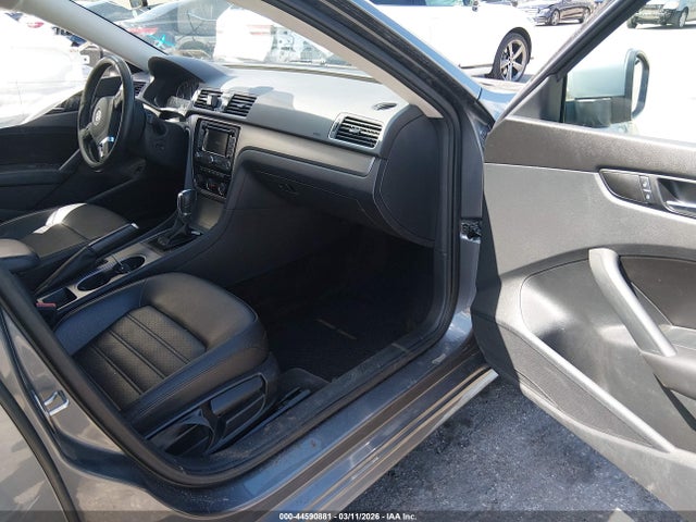 Продаж на аукціоні авто 2015 Volkswagen Passat 1.8t Se, vin: 1VWBT7A34FC041463, номер лоту: 44590881