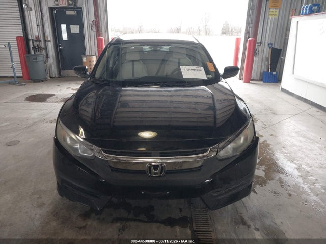 Продажа на аукционе авто 2016 Honda Civic Lx, vin: 19XFC2F52GE036922, номер лота: 44590888