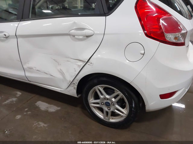 Ford FIESTA SE 2019 3FADP4EJ8KM156122 Image 18
