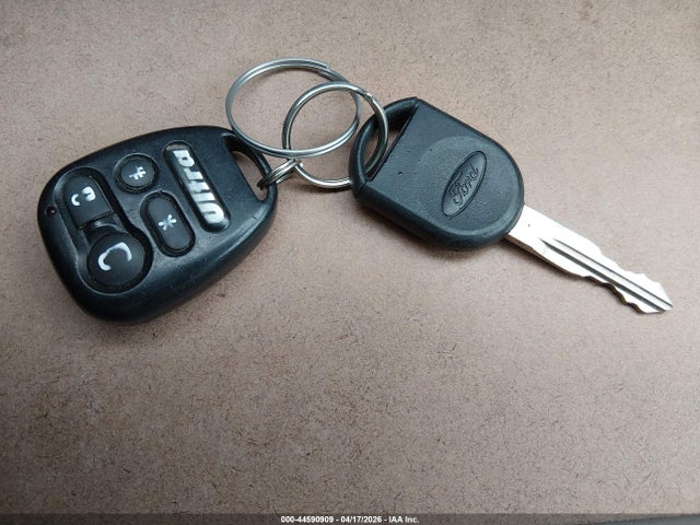 44590909 :رقم المزاد ، 1FMDU74WX3UC55888 vin ، 2003 Ford Explorer Eddie Bauer مزاد بيع
