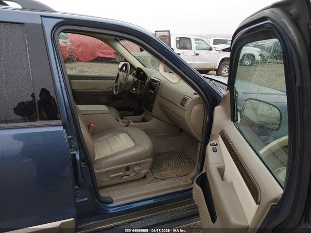 44590909 :رقم المزاد ، 1FMDU74WX3UC55888 vin ، 2003 Ford Explorer Eddie Bauer مزاد بيع