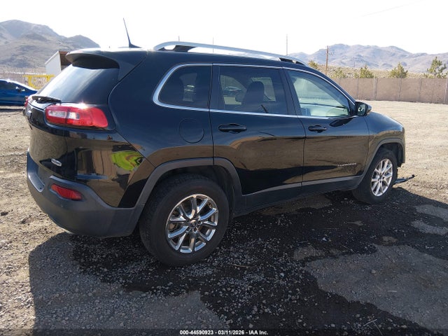 1C4PJMLX8JD604143 Jeep Cherokee Latitude Plus 4x4