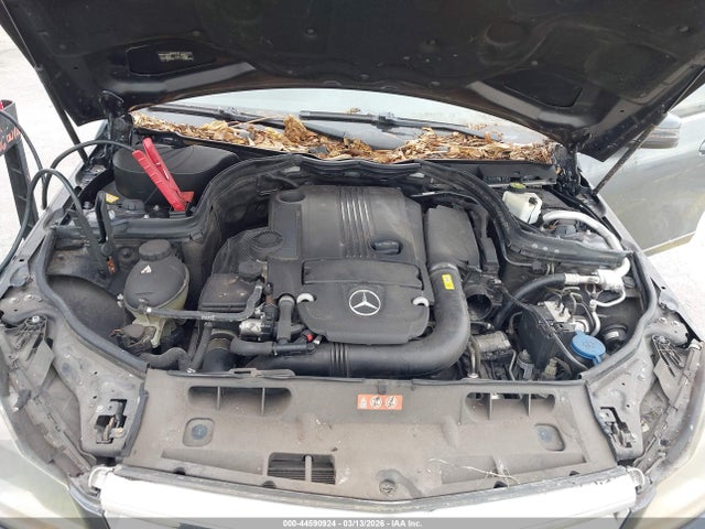 Продаж на аукціоні авто 2013 Mercedes-benz C 250 Sport, vin: WDDGF4HBXDR265154, номер лоту: 44590924