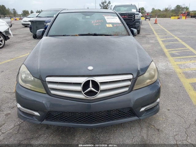 Продаж на аукціоні авто 2013 Mercedes-benz C 250 Sport, vin: WDDGF4HBXDR265154, номер лоту: 44590924