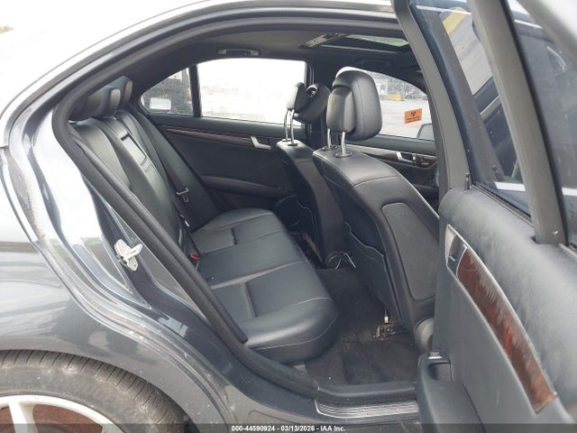 Продаж на аукціоні авто 2013 Mercedes-benz C 250 Sport, vin: WDDGF4HBXDR265154, номер лоту: 44590924