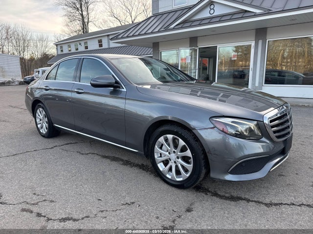 2017 MERCEDES-BENZ E 300 WDDZF4KB2HA126772