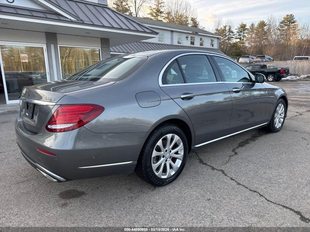 2017 MERCEDES-BENZ E 300 WDDZF4KB2HA126772 Photo 3