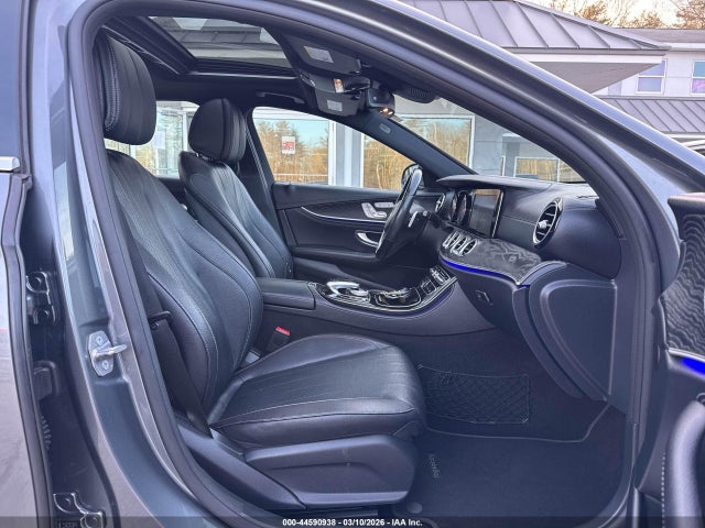 2017 MERCEDES-BENZ E 300 WDDZF4KB2HA126772 Photo 4