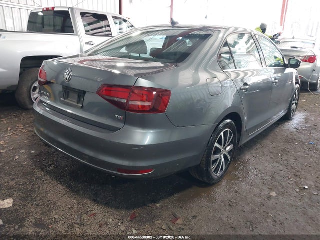 44590982 :رقم المزاد ، 3VWDB7AJ5HM202561 vin ، 2017 Volkswagen Jetta 1.4t Se مزاد بيع
