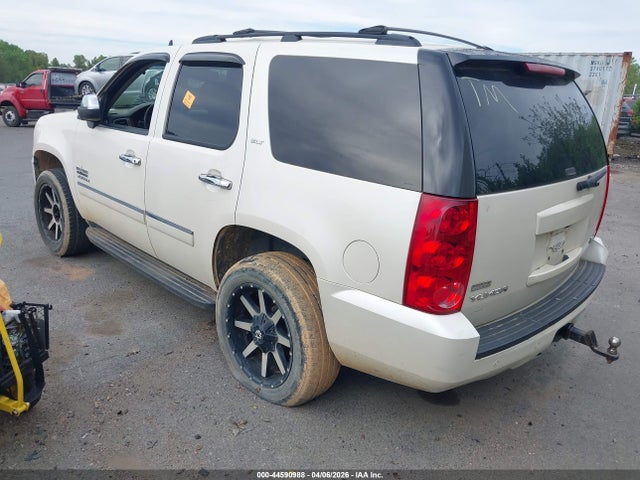44590988 :رقم المزاد ، 1GKS1CE05BR284566 vin ، 2011 Gmc Yukon Slt مزاد بيع