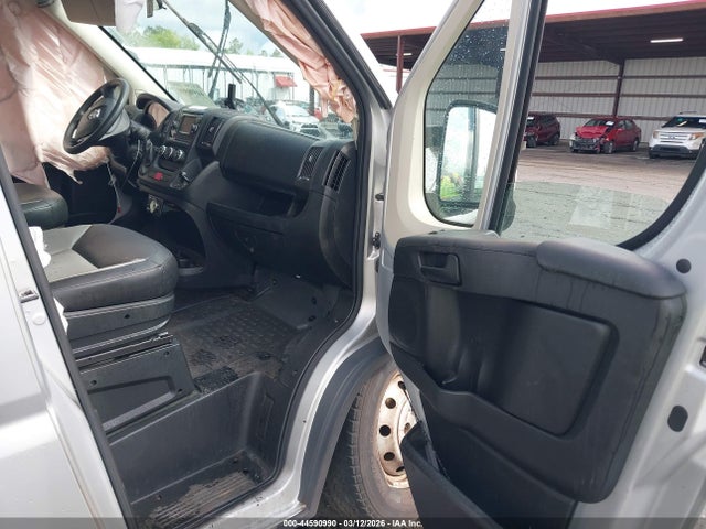 2015 Ram Promaster 2500 Window Van High Roof მანქანა იყიდება აუქციონზე, vin: 3C6TRVPG3FE512734, აუქციონის ნომერი: 44590990