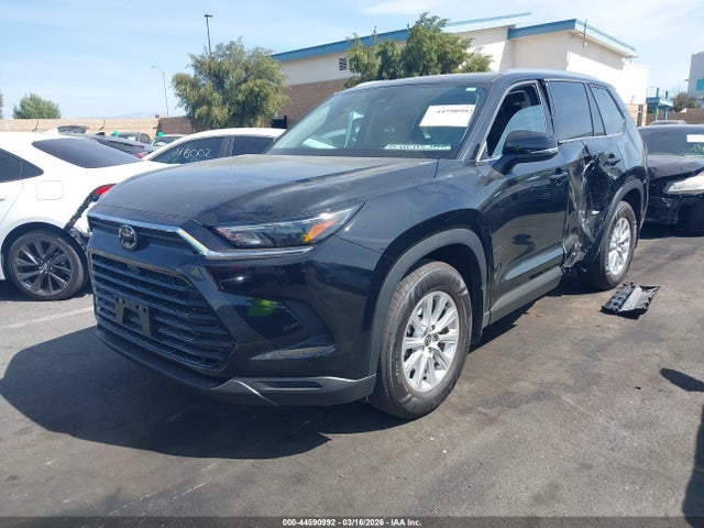 Toyota Grand Highlander Xle 2026 5TDAAAA56TS036715 Image 2