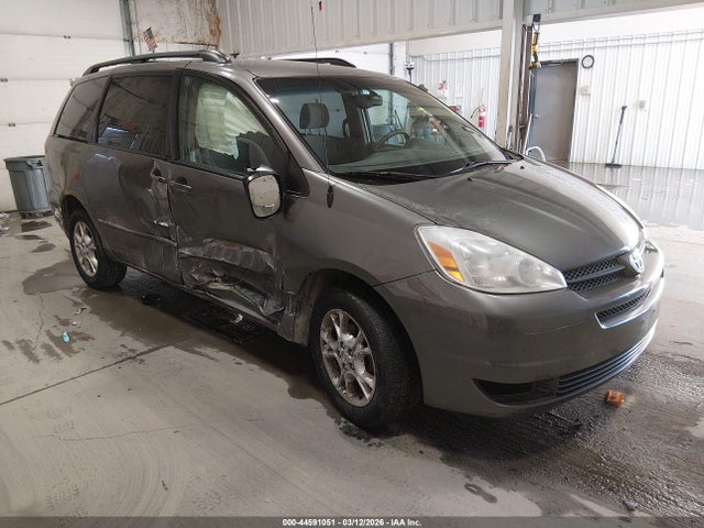 44591051 :رقم المزاد ، 5TDBA23C95S039861 vin ، 2005 Toyota Sienna Le مزاد بيع