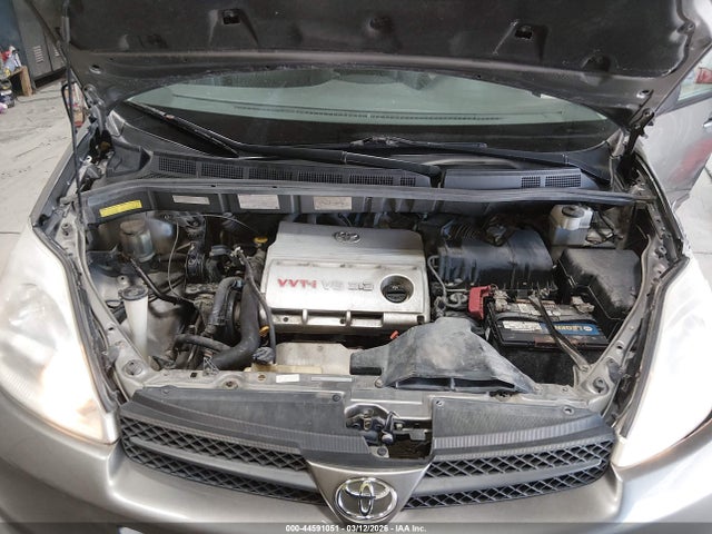 44591051 :رقم المزاد ، 5TDBA23C95S039861 vin ، 2005 Toyota Sienna Le مزاد بيع