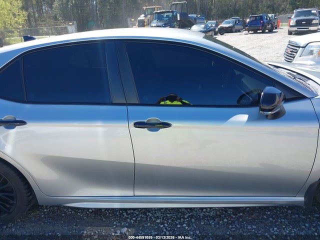 4T1G11AK6NU005197 Toyota Camry Se Nightshade Edition