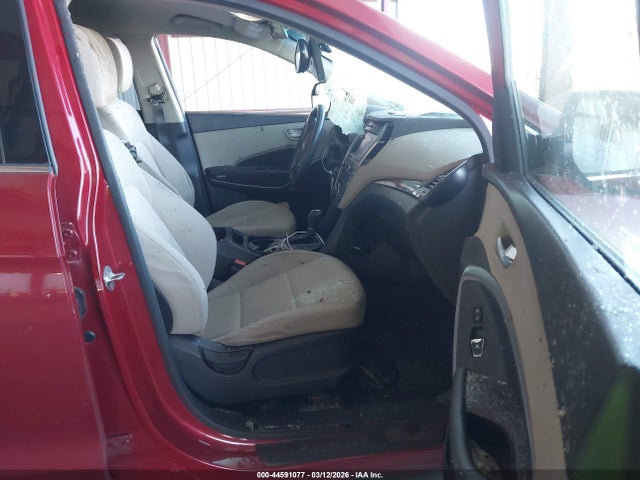 KM8SMDHF3JU271928 Hyundai Santa Fe Se