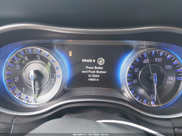 44591111 :رقم المزاد ، 2C3CCAAG6FH792525 vin ، 2015 Chrysler 300 Limited مزاد بيع