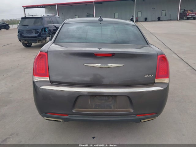 44591111 :رقم المزاد ، 2C3CCAAG6FH792525 vin ، 2015 Chrysler 300 Limited مزاد بيع