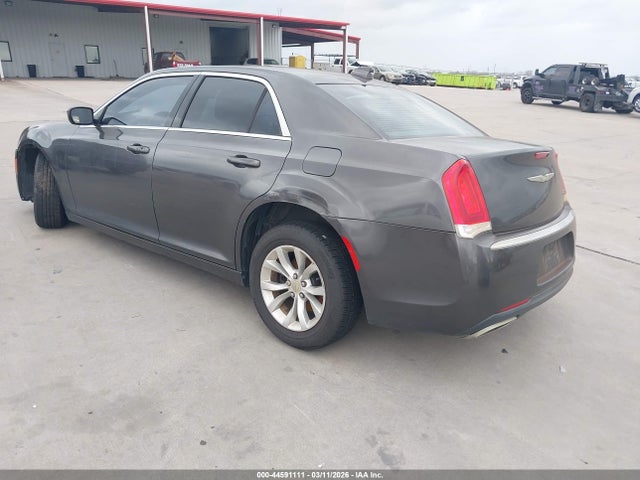 44591111 :رقم المزاد ، 2C3CCAAG6FH792525 vin ، 2015 Chrysler 300 Limited مزاد بيع