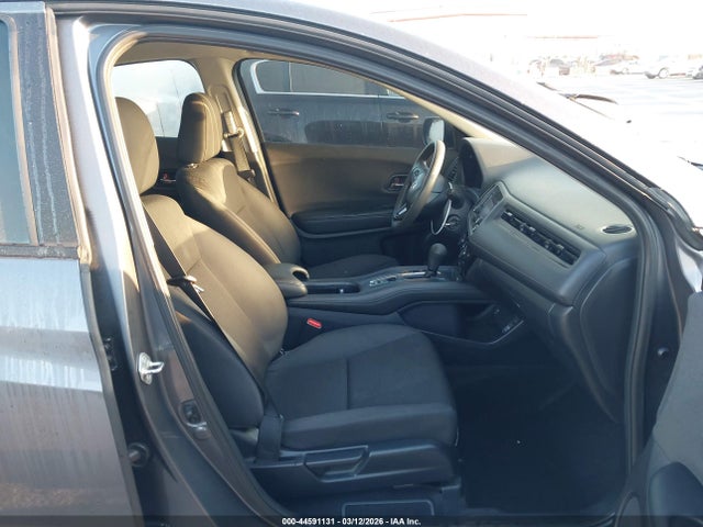 3CZRU5H32KG704040 Honda HR-V LX