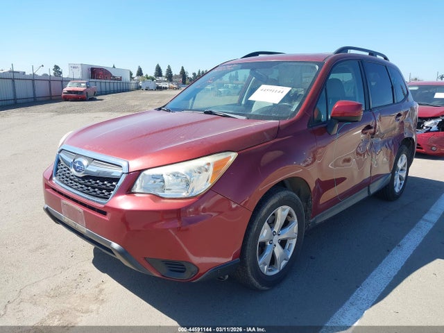 Subaru Forester 2.5i Premium 2015 JF2SJADCXFH582040 Image 2