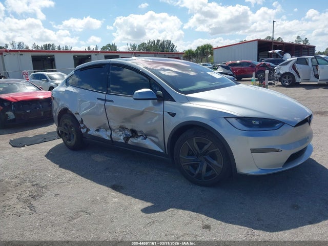 2026 TESLA MODEL X 7SAXCDE59TF479755