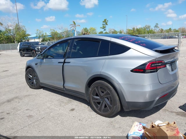 2026 TESLA MODEL X 7SAXCDE59TF479755 Photo 2