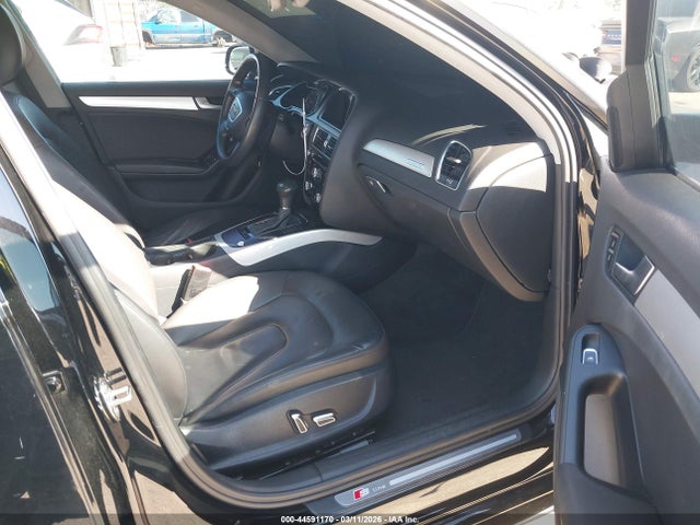 2015 AUDI A4 WAUBFAFL5FN000826 Photo 4