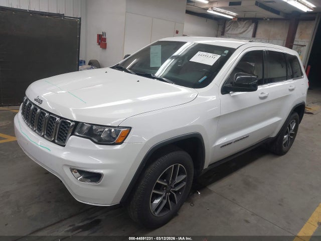 2017 JEEP GRAND CHEROKEE 1C4RJEAG0HC819890 Photo 1