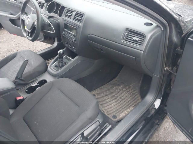44591269 :رقم المزاد ، 3VW2K7AJ9FM283987 vin ، 2015 Volkswagen Jetta 2.0l S مزاد بيع