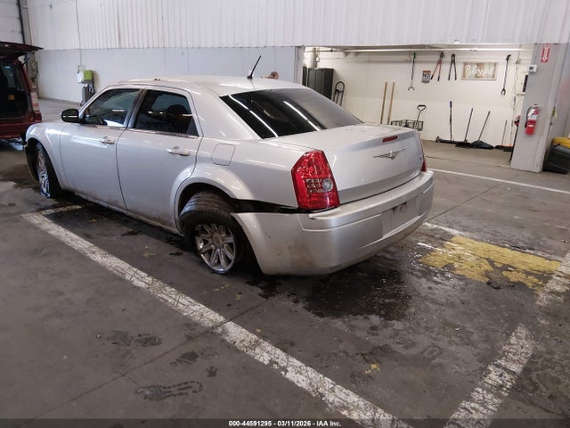 2008 CHRYSLER 300 2C3KA43R18H125057 Photo 2