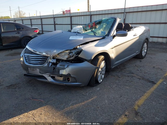 Aukcja sprzedaży 2014 Chrysler 200 Touring, vin: 1C3BCBEBXEN150685, numer aukcji: 44591323