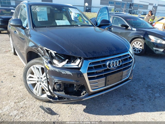 Продаж на аукціоні авто 2018 Audi Q5 2.0t Premium/2.0t Tech Premium, vin: WA1CNBFY4J2236089, номер лоту: 44591329