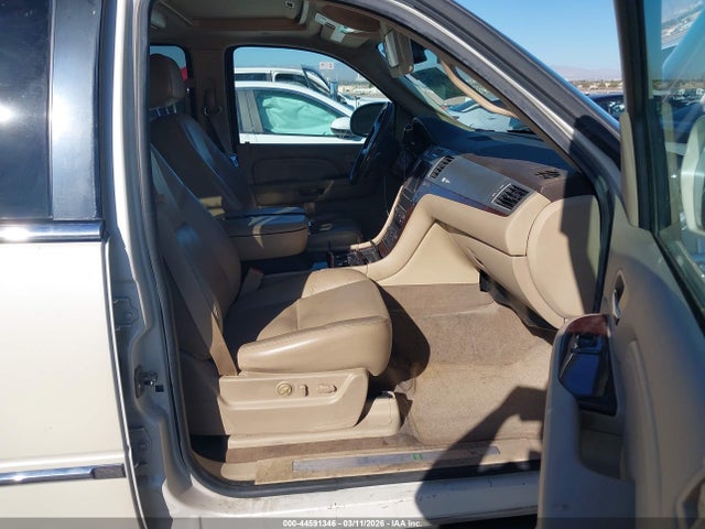 2009 CADILLAC ESCALADE HYBRID 1GYFC43599R158274 Photo 4