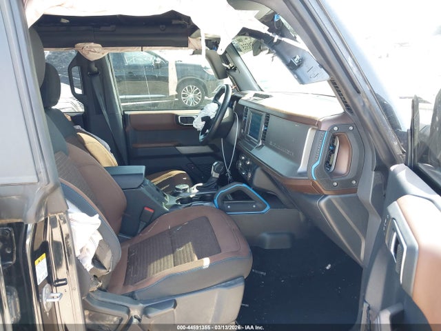 2023 FORD BRONCO 1FMEE5DP8PLB35551 Photo 4