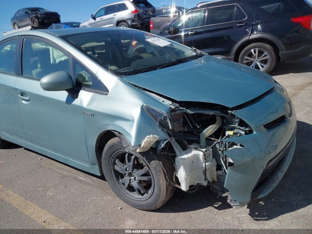 JTDKN3DU2F1970122 Toyota Prius Two