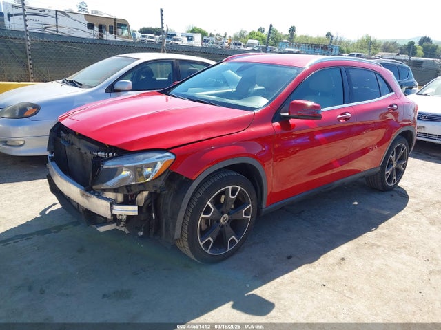 WDCTG4GB6KJ549734 Mercedes-Benz Gla 250 4matic