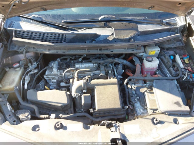 JTDZN3EU4GJ042746 Toyota Prius V Two