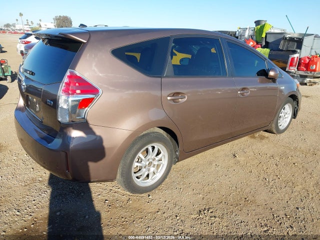 JTDZN3EU4GJ042746 Toyota Prius V Two