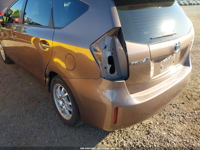 JTDZN3EU4GJ042746 Toyota Prius V Two