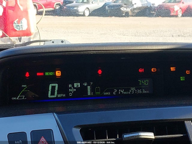 JTDZN3EU4GJ042746 Toyota Prius V Two