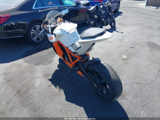 KTM 1190 Rc8 2015 VBKVR9407FM923876 Image 3