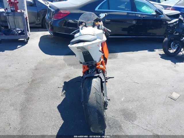 KTM 1190 Rc8 2015 VBKVR9407FM923876 Image 6