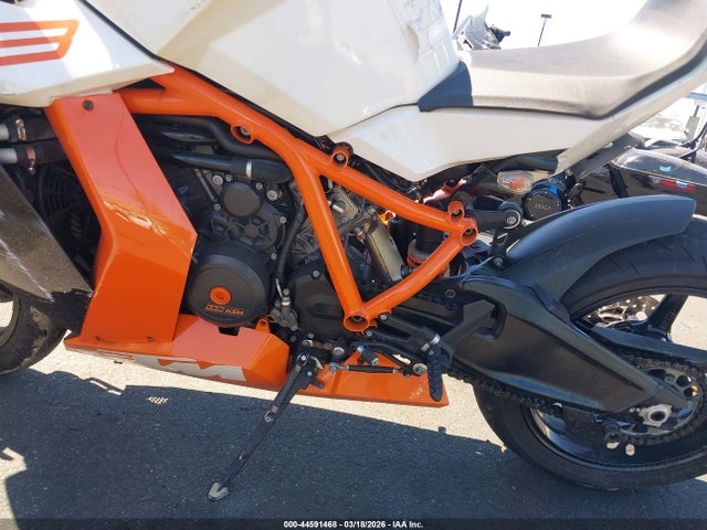 KTM 1190 Rc8 2015 VBKVR9407FM923876 Image 9