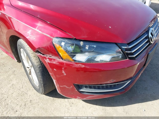 1VWAT7A34FC033696 Volkswagen Passat 1.8t Wolfsburg Edition