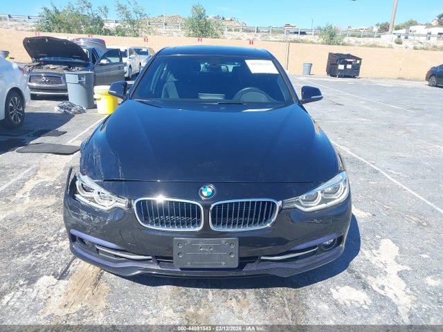 44591543 :رقم المزاد ، WBA8E1C57JA167644 vin ، 2018 Bmw 330e Iperformance مزاد بيع