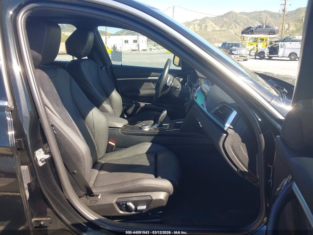 44591543 :رقم المزاد ، WBA8E1C57JA167644 vin ، 2018 Bmw 330e Iperformance مزاد بيع