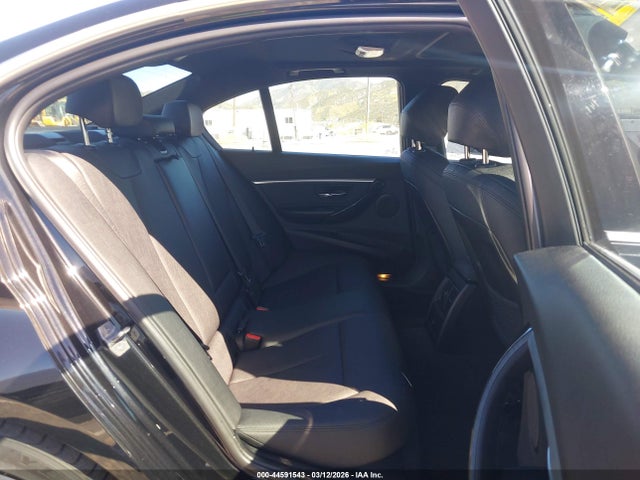 44591543 :رقم المزاد ، WBA8E1C57JA167644 vin ، 2018 Bmw 330e Iperformance مزاد بيع