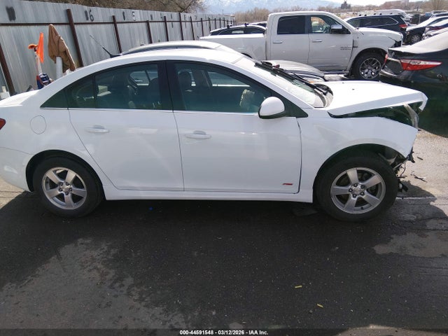 1G1PD5SB3E7319284 Chevrolet Cruze 1lt Manual