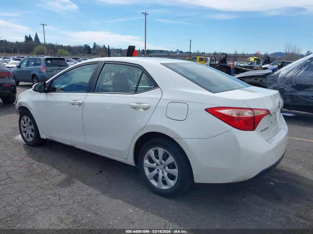 Toyota COROLLA LE 2017 5YFBURHE7HP604941 Image 3